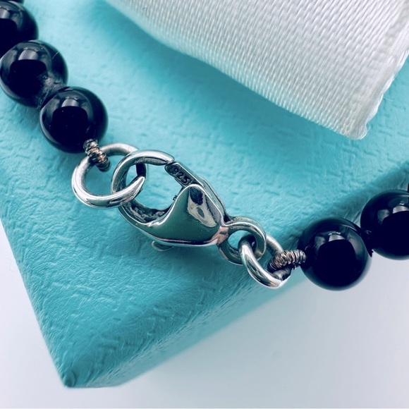 Return to Tiffany & Co. Heart Charm Onyx 4 mm Bead Bracelet with Packaging - Picture 8 of 13